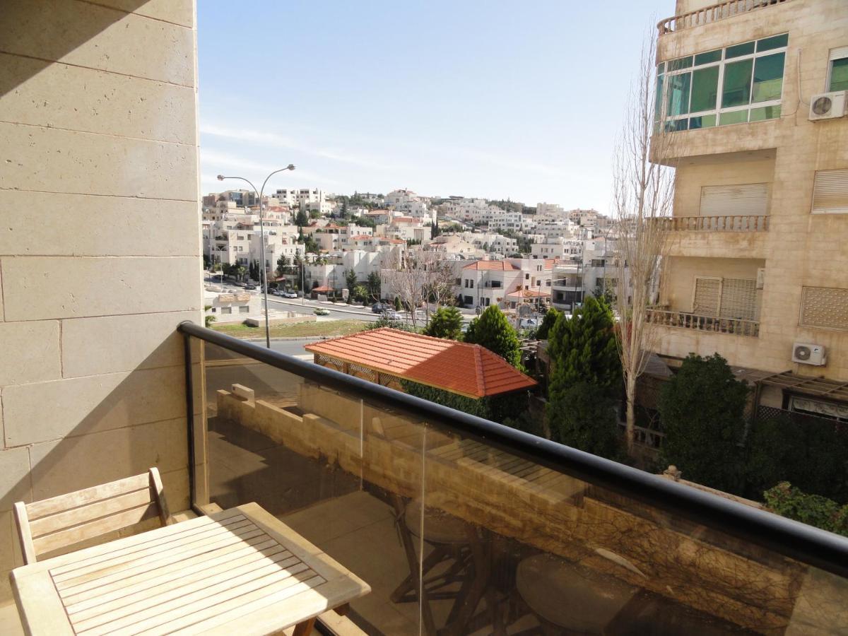 Dair Ghbar Apartment Amman Exterior foto